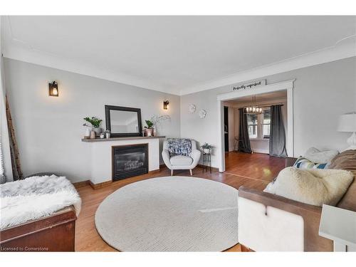 266 Cochrane Road, Hamilton, ON - Indoor Photo Showing Living Room With Fireplace