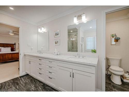 4-2145 Country Club Drive, Burlington, ON - Indoor Photo Showing Bathroom