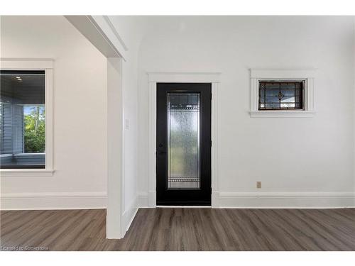 630 Lakeshore Road, Niagara-On-The-Lake, ON - Indoor Photo Showing Other Room