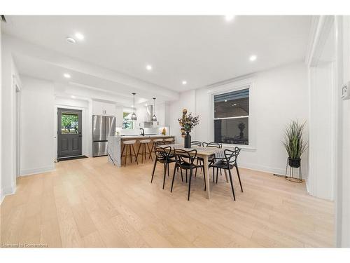 Main-15 Pine Street, Hamilton, ON - Indoor Photo Showing Dining Room