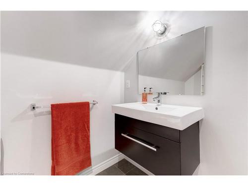 97 Knyvet Avenue, Hamilton, ON - Indoor Photo Showing Bathroom