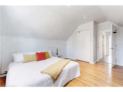 97 Knyvet Avenue, Hamilton, ON - Indoor Photo Showing Bedroom