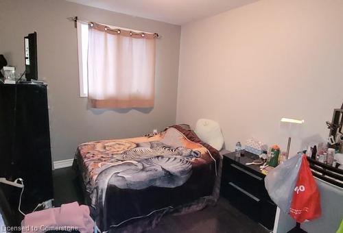 324 Macintosh Drive, Stoney Creek, ON - Indoor Photo Showing Bedroom