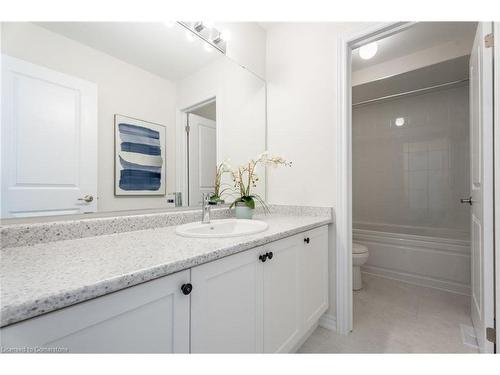 127 Bendemere Road, Paris, ON - Indoor Photo Showing Bathroom