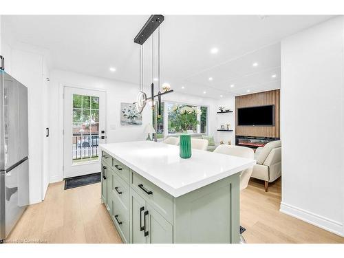 64 Viceroy Court, Hamilton, ON - Indoor Photo Showing Kitchen