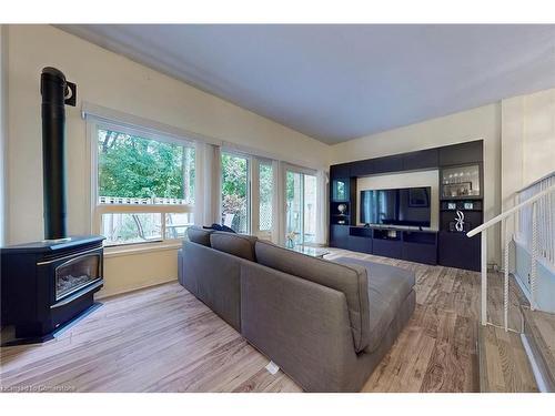 170-2050 Upper Middle Road, Burlington, ON - Indoor Photo Showing Living Room With Fireplace