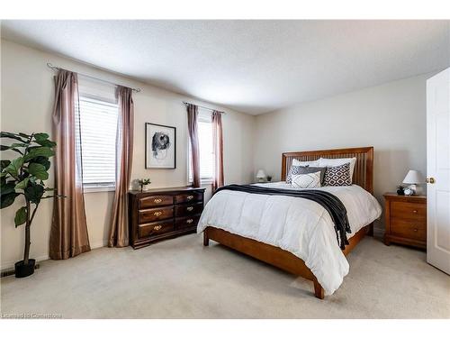 115-2205 South Millway, Mississauga, ON - Indoor Photo Showing Bedroom