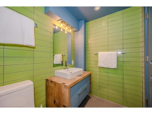 576 Byngmount Avenue, Mississauga, ON - Indoor Photo Showing Bathroom