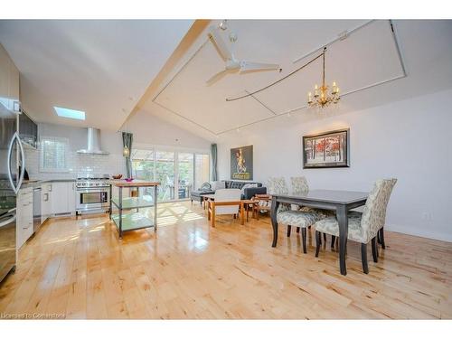 576 Byngmount Avenue, Mississauga, ON - Indoor Photo Showing Dining Room