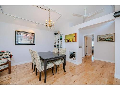 576 Byngmount Avenue, Mississauga, ON - Indoor Photo Showing Dining Room