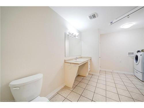 1701 Silverstone Crescent, Oshawa, ON - Indoor Photo Showing Bathroom