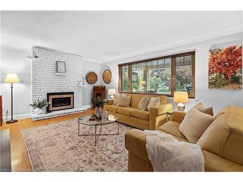 2182 Clarendon Park Drive, Burlington, ON - Indoor Photo Showing Living Room With Fireplace