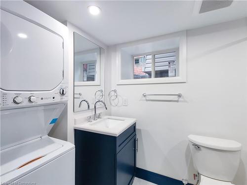 3-134 Ontario Avenue, Hamilton, ON - Indoor Photo Showing Laundry Room