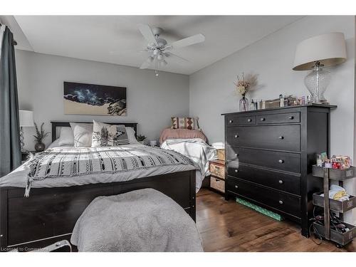 21A Townline Road E, St. Catharines, ON - Indoor Photo Showing Bedroom