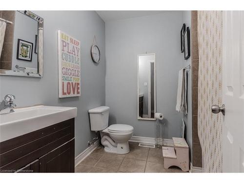 21A Townline Road E, St. Catharines, ON - Indoor Photo Showing Bathroom