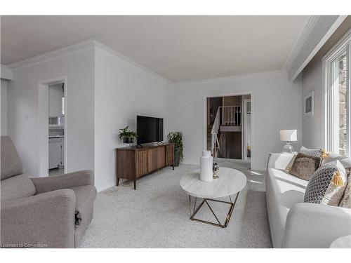 495 Rosedale Crescent, Burlington, ON - Indoor Photo Showing Living Room