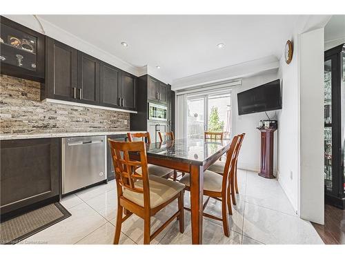 5008 Willowood Drive, Mississauga, ON - Indoor Photo Showing Dining Room