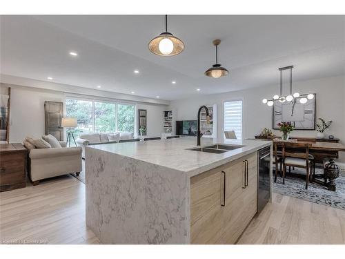 1891 Heather Hills Drive, Burlington, ON - Indoor Photo Showing Kitchen With Double Sink