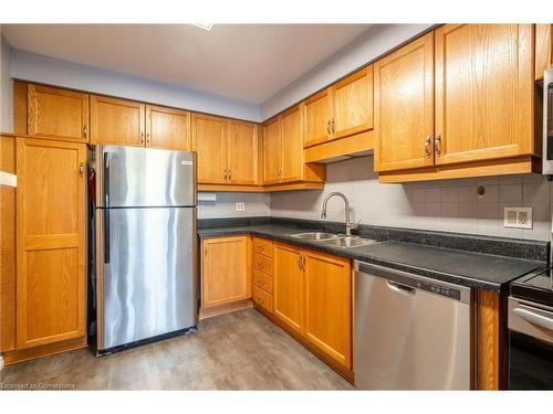 85 Royalvista Drive, Hamilton, ON - Indoor Photo Showing Kitchen With Double Sink