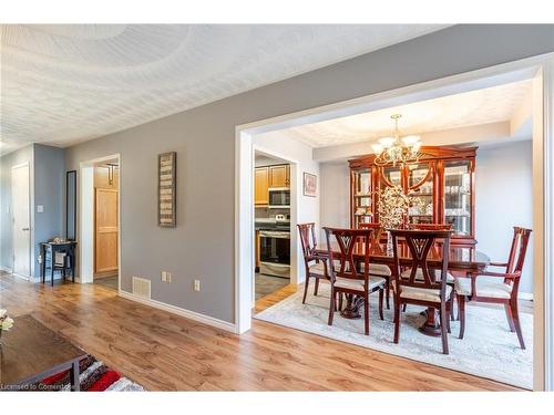 85 Royalvista Drive, Hamilton, ON - Indoor Photo Showing Dining Room