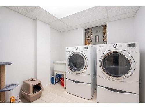 85 Royalvista Drive, Hamilton, ON - Indoor Photo Showing Laundry Room