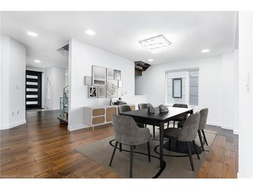 528 Jones Road, Stoney Creek, ON - Indoor Photo Showing Dining Room