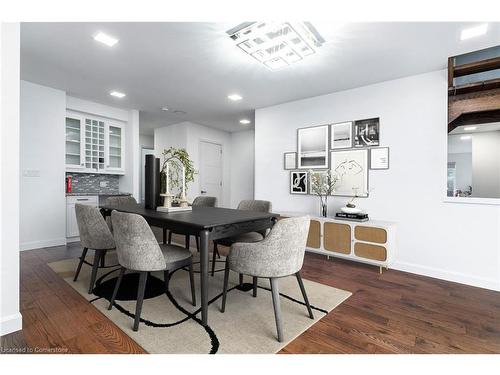 528 Jones Road, Stoney Creek, ON - Indoor Photo Showing Dining Room