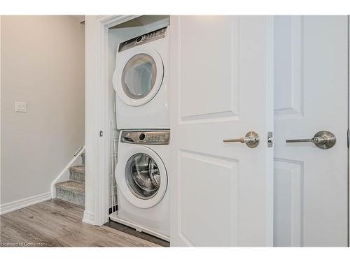 20-288 Glover Road, Stoney Creek, ON - Indoor Photo Showing Laundry Room