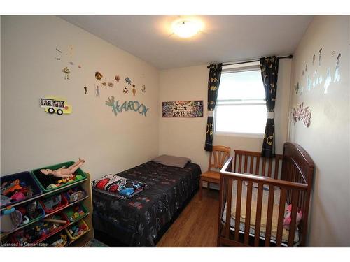 625-350 Quigley Road, Hamilton, ON - Indoor Photo Showing Bedroom