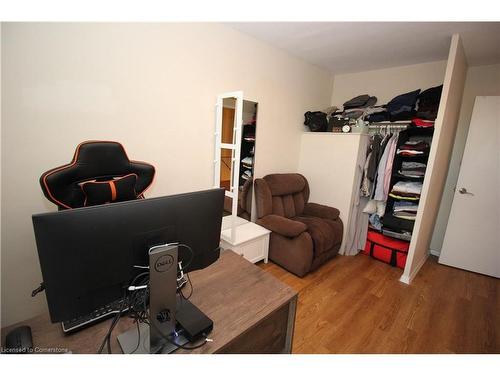 625-350 Quigley Road, Hamilton, ON - Indoor Photo Showing Other Room