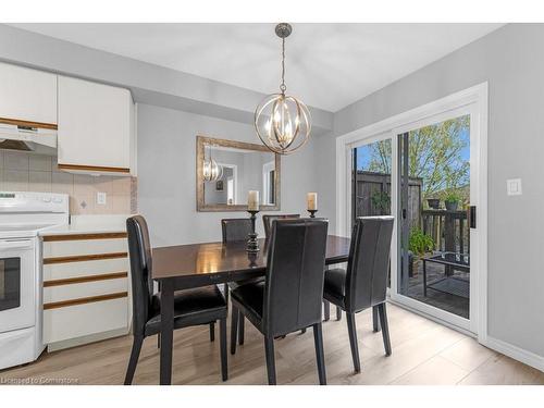 6 Swayze Court, Smithville, ON - Indoor Photo Showing Dining Room