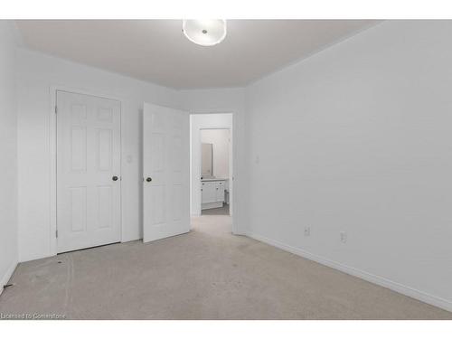 6 Swayze Court, Smithville, ON - Indoor Photo Showing Other Room