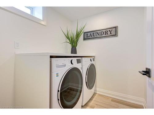 1-1456 Olga Drive, Burlington, ON - Indoor Photo Showing Laundry Room