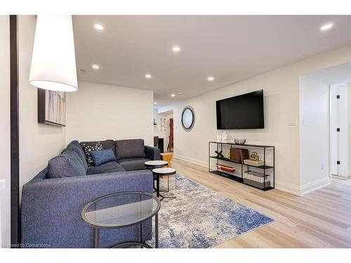 1-1456 Olga Drive, Burlington, ON - Indoor Photo Showing Living Room