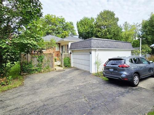 9 Sanders Boulevard, Hamilton, ON - Outdoor