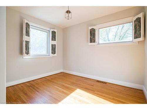 9 Sanders Boulevard, Hamilton, ON - Indoor Photo Showing Other Room