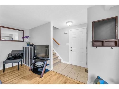 11 Westlake Lane, St. Catharines, ON - Indoor