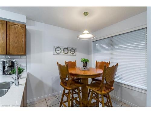 15 Trailbrook Lane, Guelph, ON - Indoor Photo Showing Dining Room