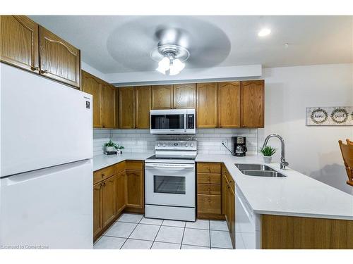 15 Trailbrook Lane, Guelph, ON - Indoor Photo Showing Kitchen With Double Sink