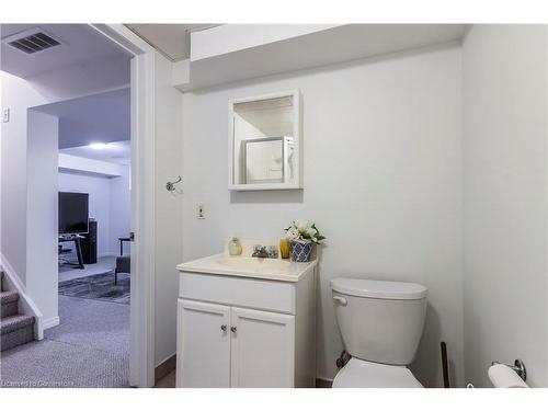 15 Trailbrook Lane, Guelph, ON - Indoor Photo Showing Bathroom