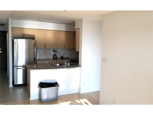 601-4850 Glen Erin Drive, Mississauga, ON - Indoor Photo Showing Kitchen With Double Sink