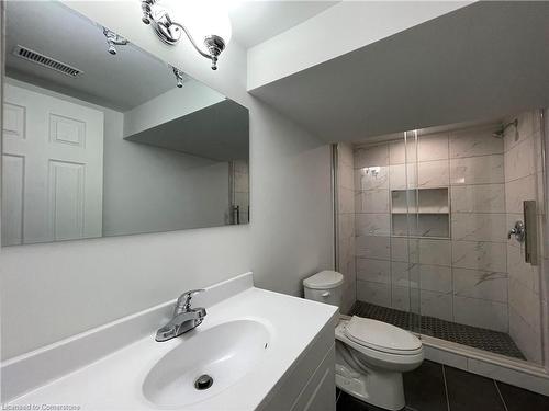 2-45 Endfield Avenue, Hamilton, ON - Indoor Photo Showing Bathroom