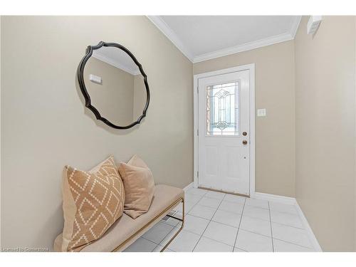 24-20 Meadowlands Boulevard, Ancaster, ON - Indoor Photo Showing Other Room