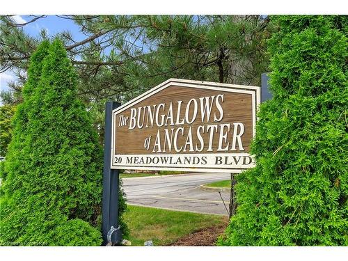 24-20 Meadowlands Boulevard, Ancaster, ON - Outdoor