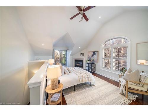 5J Brussels Street, Toronto, ON - Indoor Photo Showing Bedroom