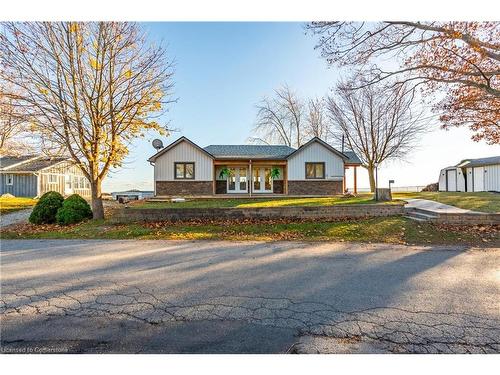 2094 Lakeshore Road, Dunnville, ON - Outdoor