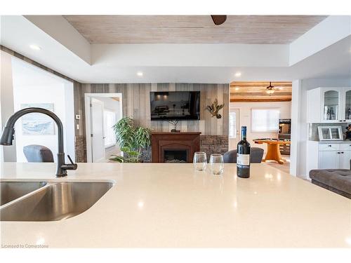 2094 Lakeshore Road, Dunnville, ON - Indoor Photo Showing Kitchen With Double Sink