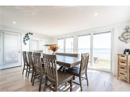 2094 Lakeshore Road, Dunnville, ON - Indoor Photo Showing Dining Room