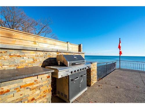 2094 Lakeshore Road, Dunnville, ON - Outdoor With Body Of Water