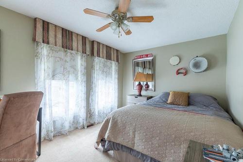 3178 Philip Street, Burlington, ON - Indoor Photo Showing Bedroom